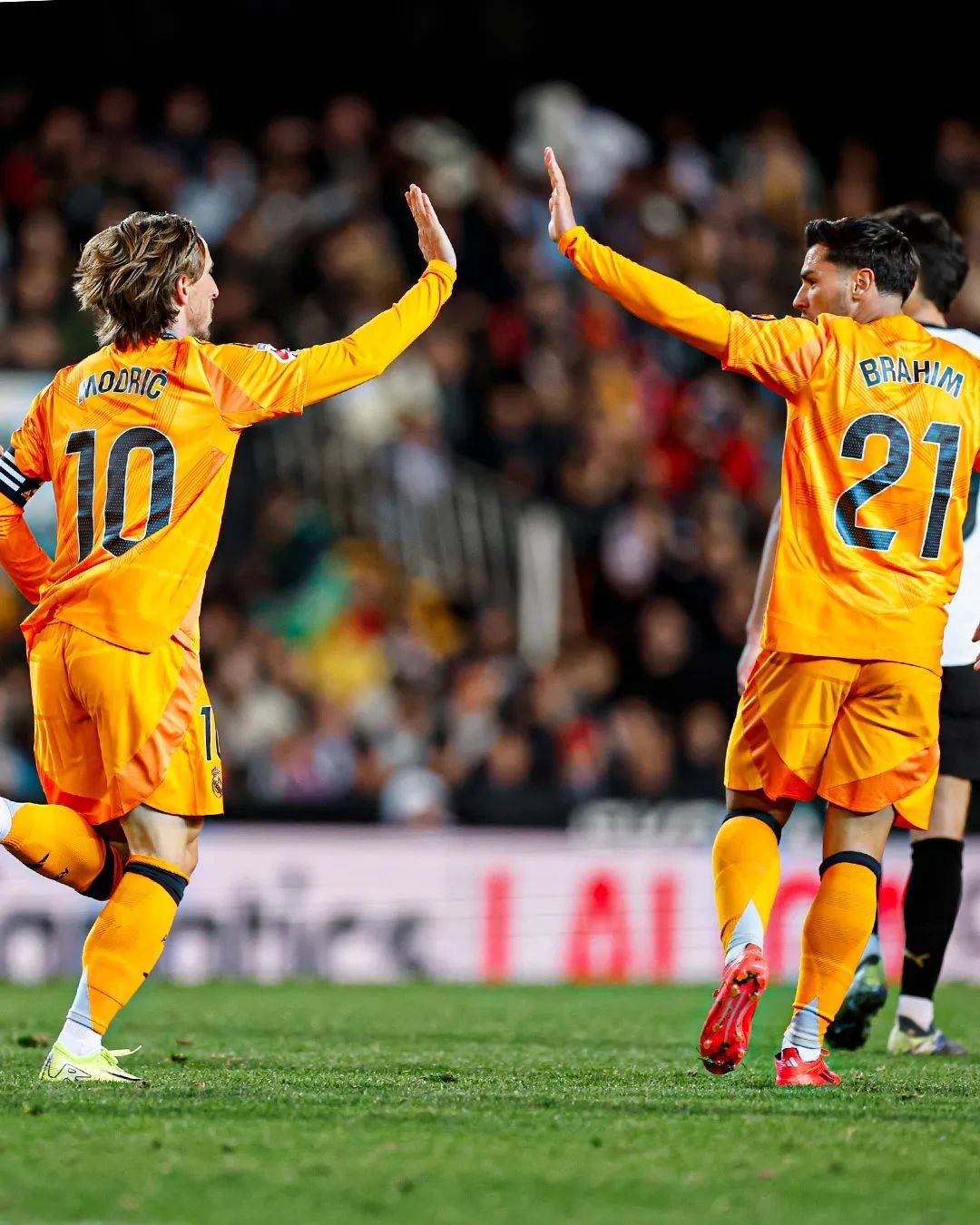 开云体育入口-黑马球队灵活应对，获得意外胜利