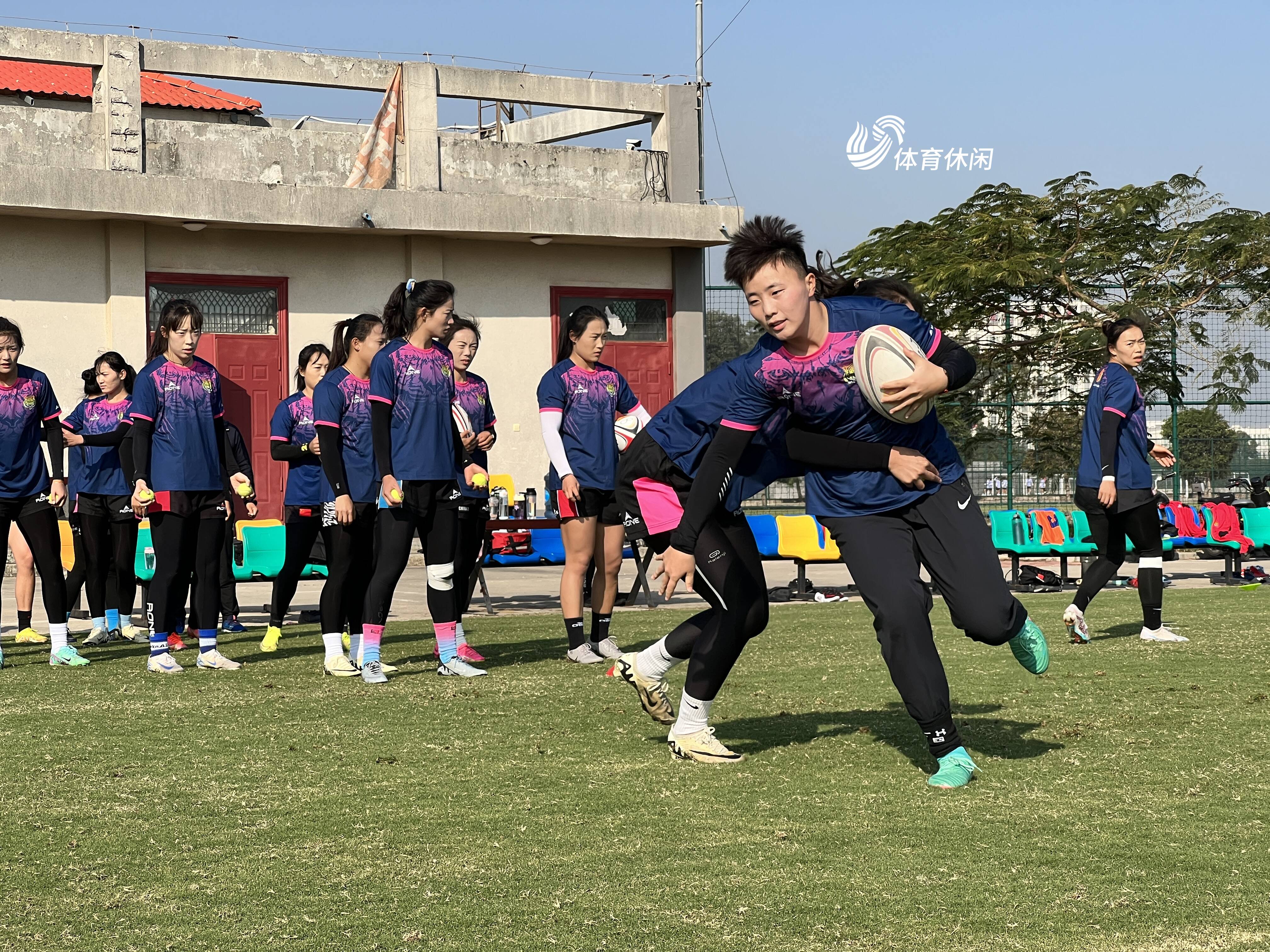 开云下载-山东鲁能备战顶级对手，锻炼实力