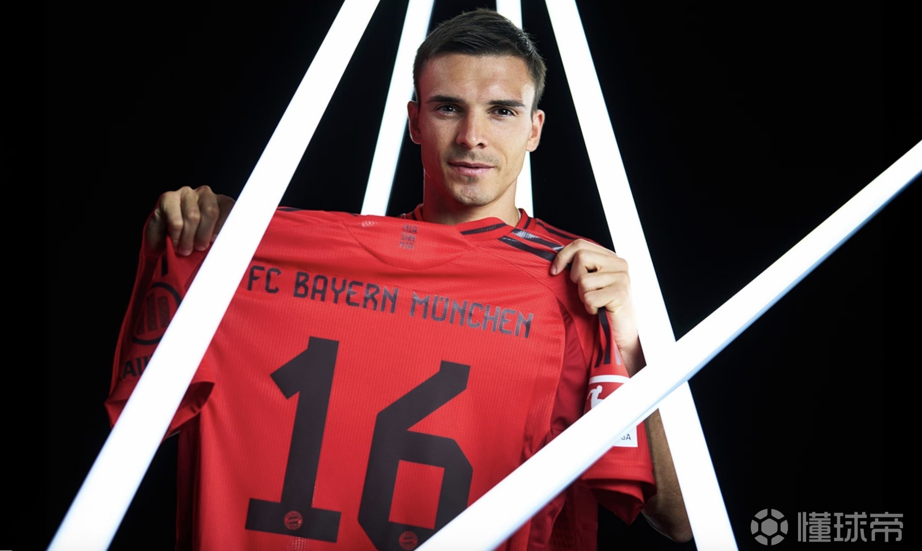 开云体育平台APP-拜仁慕尼黑官方宣布签下新中场大将