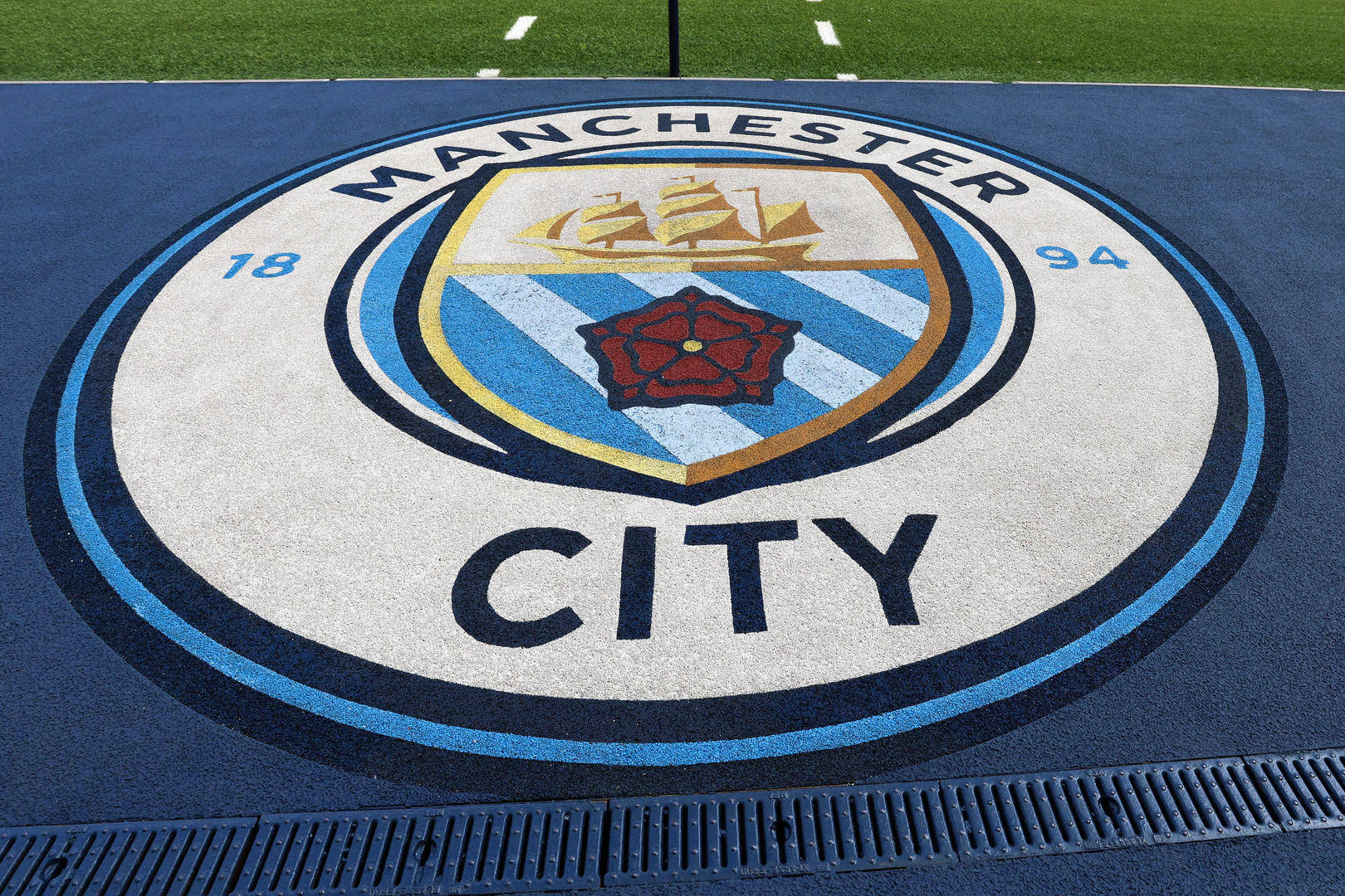 开云官网-曼城发挥亮眼，成为焦点球队