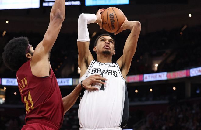 尼克斯胜鹈鹕迎来两连胜 尼克斯胜鹈鹕迎来两连胜