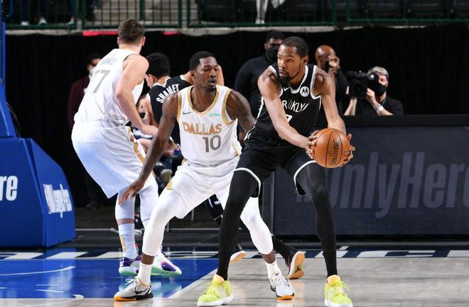 开云体育APP下载-乔-哈里斯砍41+7助诺维茨基领铁火追14分