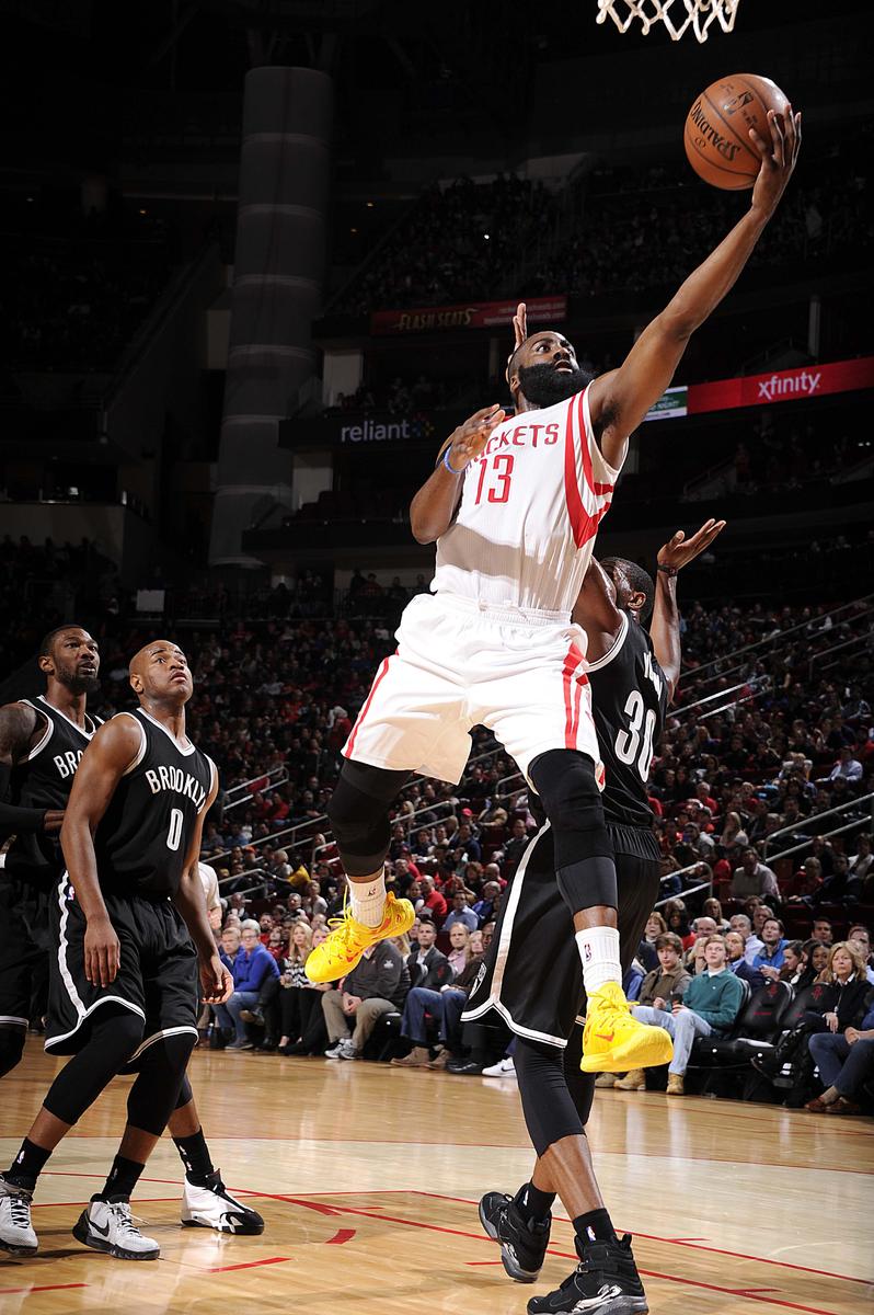 小牛队力克篮网获得胜利 小牛队力克篮网获得胜利