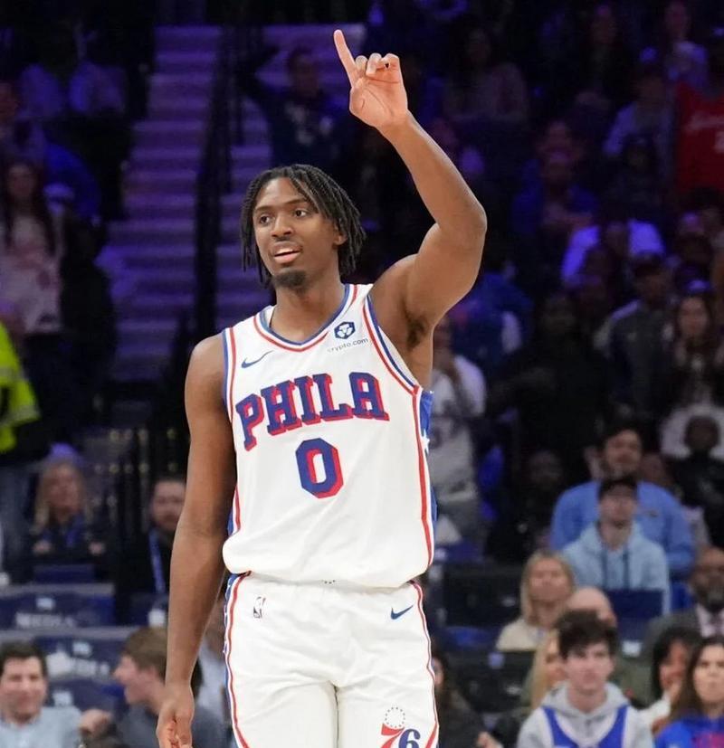 76人球员出色发挥,球队获胜 76人球员出色发挥,球队获胜