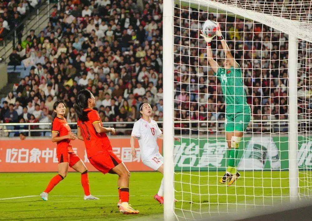 女足国际顶级赛事中,中国队获胜 女足国际顶级赛事中,中国队获胜