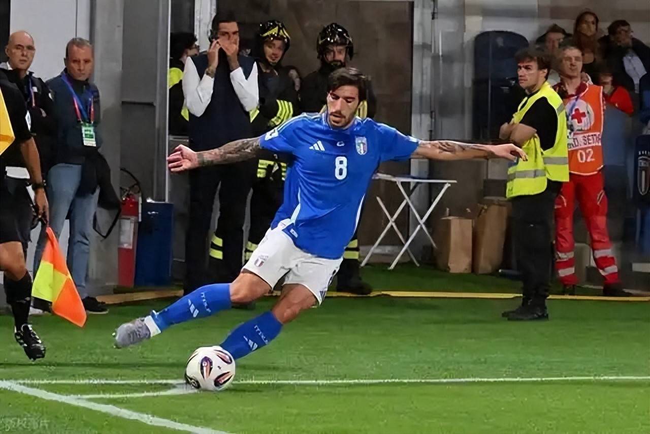 球员补时惊世绝杀,带队晋级 球员补时惊世绝杀,带队晋级