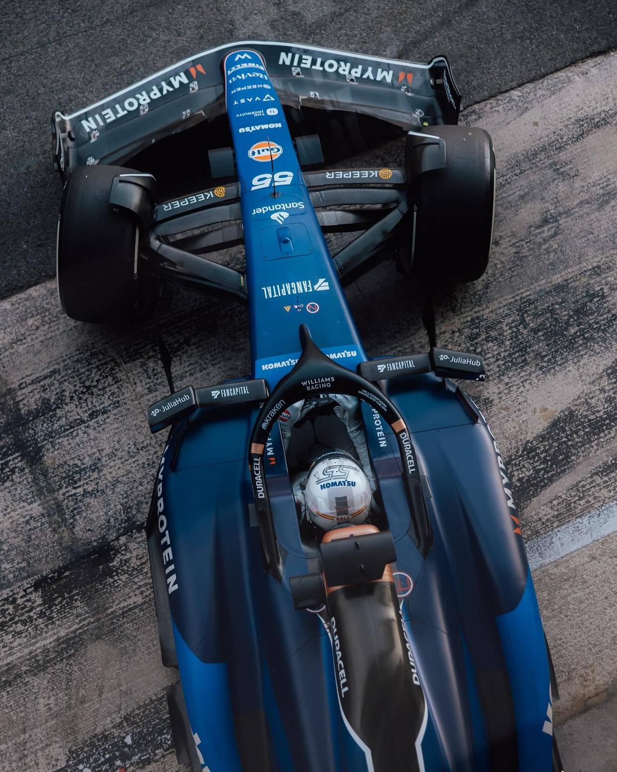 开云下载-阿斯顿马丁绝杀哈斯车队，佩雷兹惊艳四座