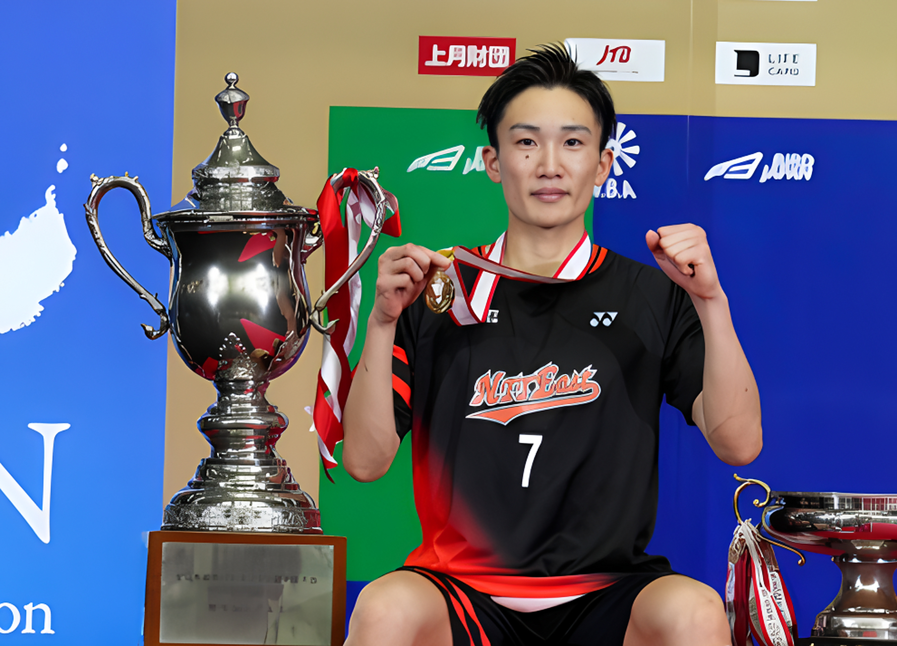 包含中国羽毛球队逆转英格兰羽毛球队,桃田贤斗爆发神勇的词条 包含中国羽毛球队逆转英格兰羽毛球队,桃田贤斗爆发神勇的词条