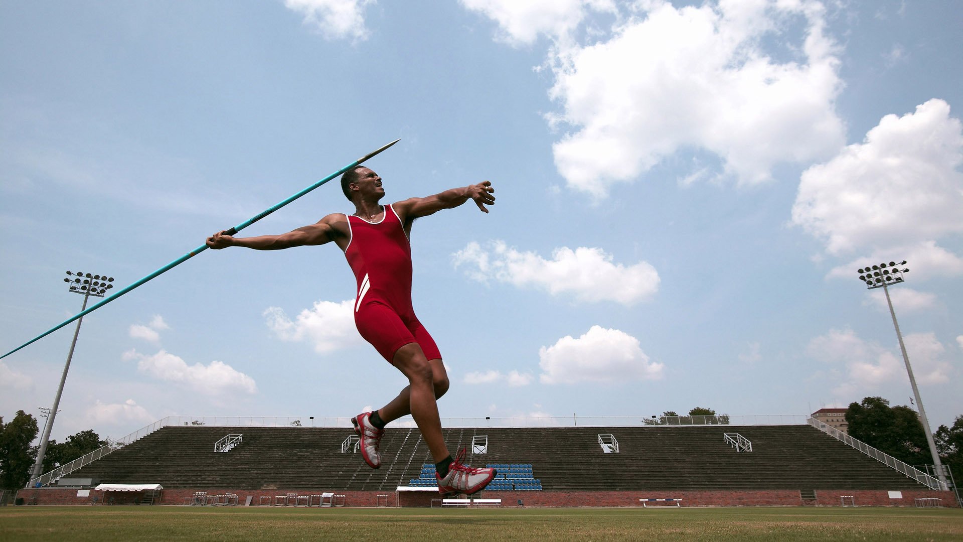 非典型扫路机，鲁德如何用温吞水战术，在ATP总决赛制造最安静的横扫？